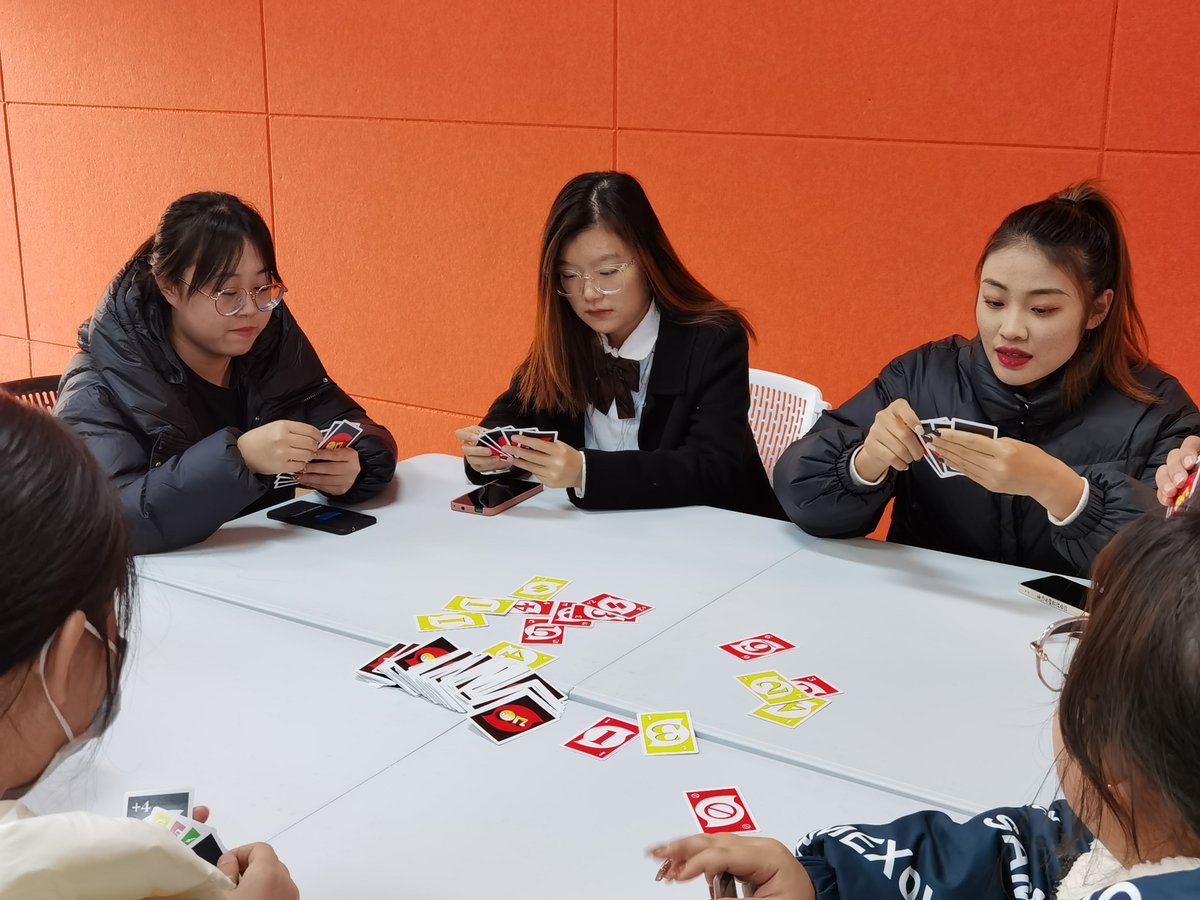 freedom0486's tweet photo. Just tried a thriller-style murder mystery escape room—the plot twists hit HARD, and the group banter + puzzle-solving rush made my weekend. 10/10, will definitely book another round! https://t.co/UtDGzL0yzi