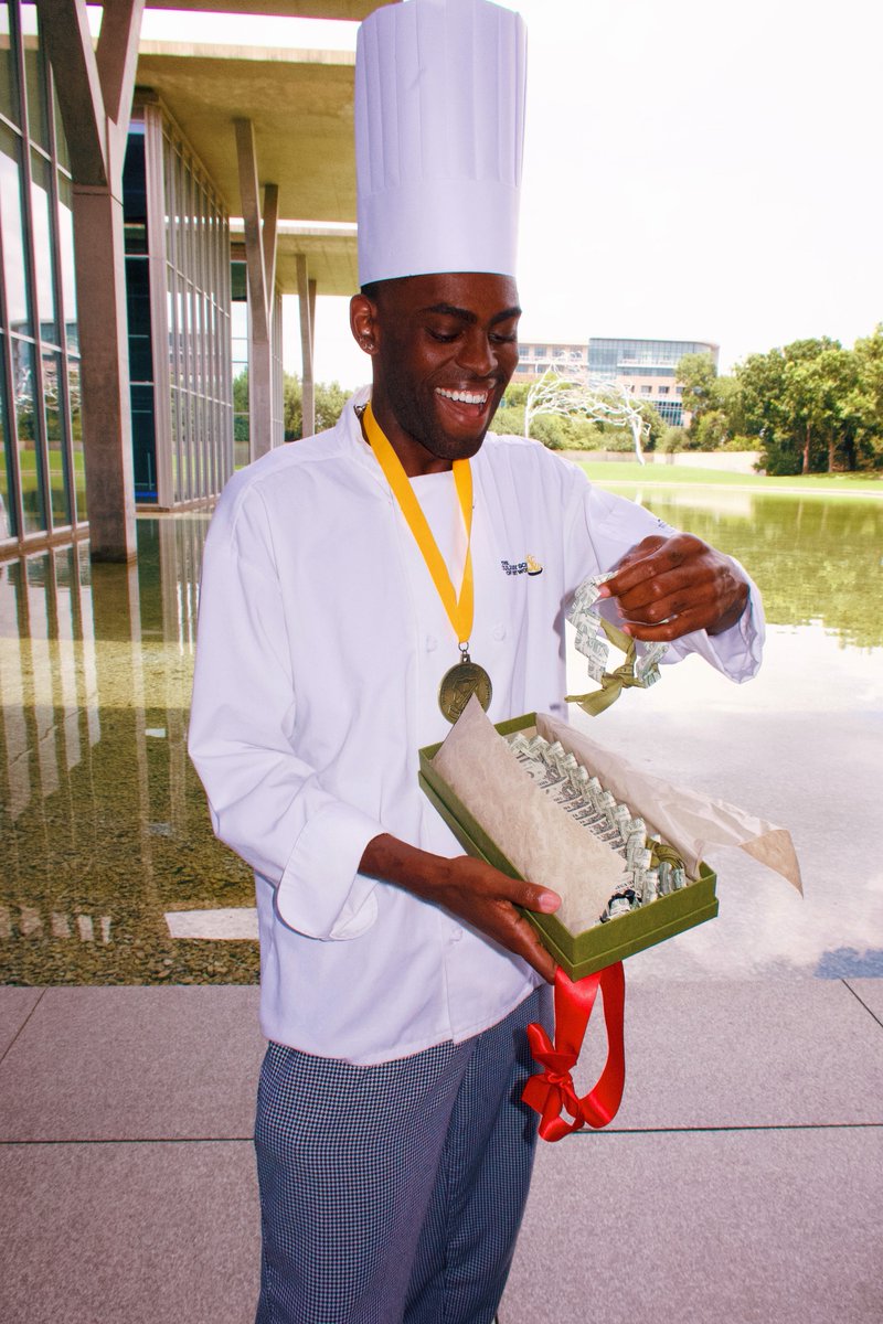 TheKjMoody's tweet photo. Oh Yea, I Graduated! Call me CHEF MOODY! 👨🏿‍🍳👨🏿‍🎓#CulinarySchool https://t.co/NxYvm6fVDp