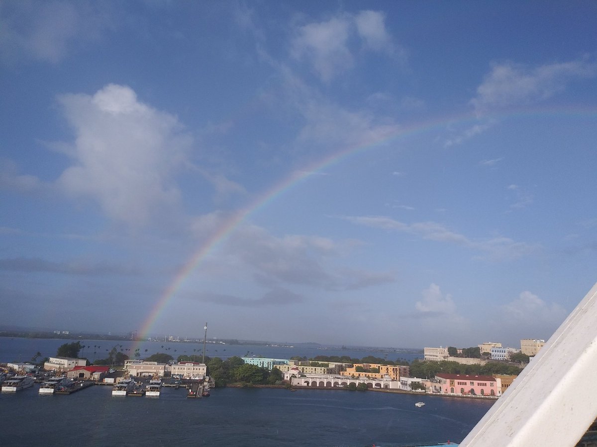 Pk70J's tweet photo. @DMiller52325459 Over the US Coast Guard facility in San Juan https://t.co/0wGW5niaao