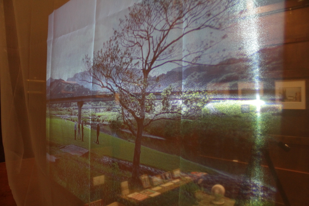Stand_Pub_Naru's tweet photo. 現在開催中の 福島直樹 個展「紡ぐ記憶」は、いよいよ【今週末 6/28(日)まで】の展示となりました。

築90年を超える蔵の空間で、作品と深く向き合える時間も残りわずかです。本日も美酒もご用意しておりますので、ぜひお立ち寄りください🍷 https://t.co/b7YDuJzZzR