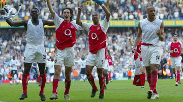 ExtremeFootbal4's tweet photo. The Top 4 Premier League Teams Ever:

4. Chelsea (2004/05)
3. Man Utd (1998/99)
2. Arsenal (2003/04)
1. Man City (2017/18) https://t.co/ik8UPZcFDU