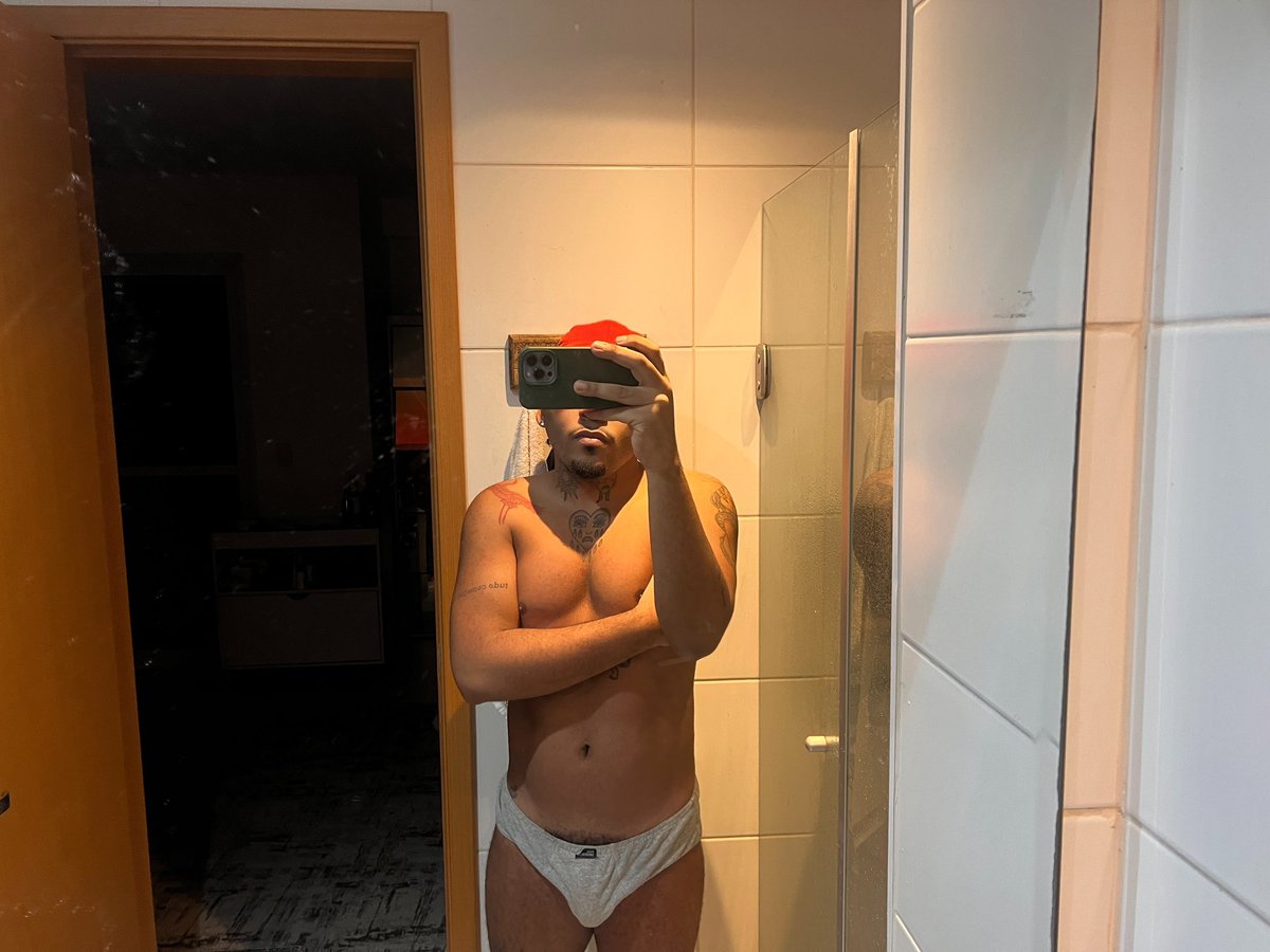 Willperrini's tweet photo. Esfriou 🥶🤭 https://t.co/y06HQtC0ph