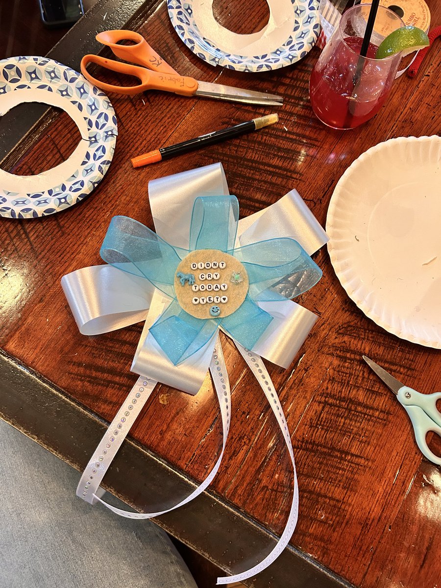 MelCincy's tweet photo. Because I deserved a ribbon for it, tbh 

Crafting with my friends is my favorite 🩵 https://t.co/vNrAaos8ga
