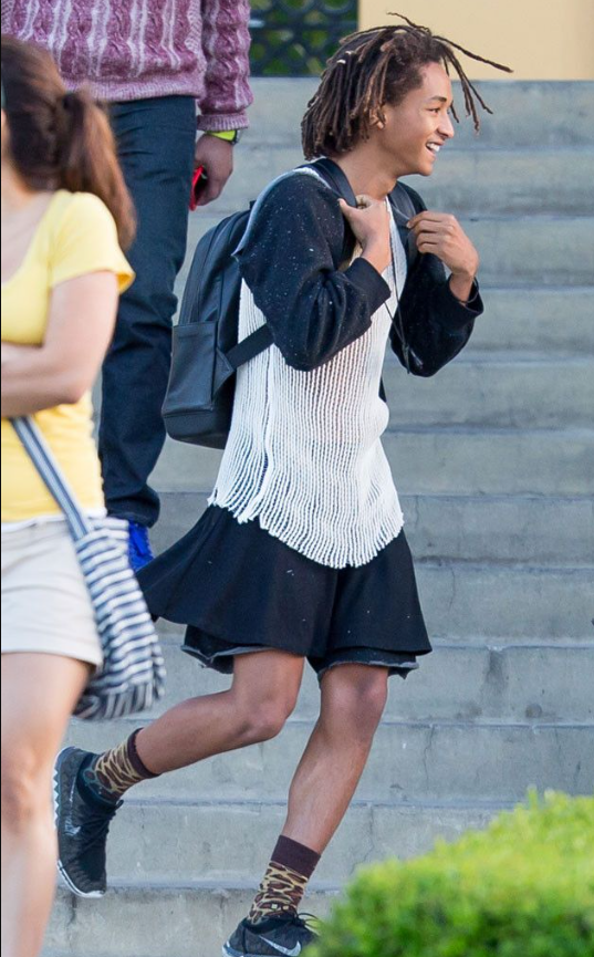 Riclenn's tweet photo. @JebraFaushay Jaden used to wear girl's clothes https://t.co/ABeQWWMtcv