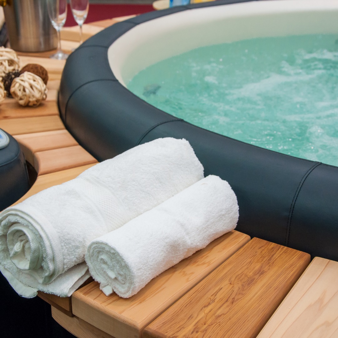FarmsRealty's tweet photo. Hot Tubs for the Home - A Worthwhile Investment or a High Maintenance Horror? https://t.co/dzxlxaIMTe