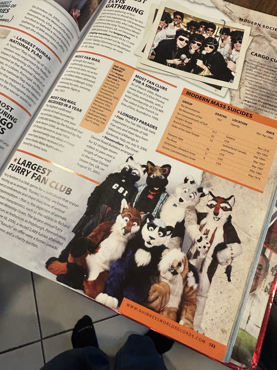 leturnis's tweet photo. Here’s one of the first pages that got me into the fandom https://t.co/9f6fa35XrP