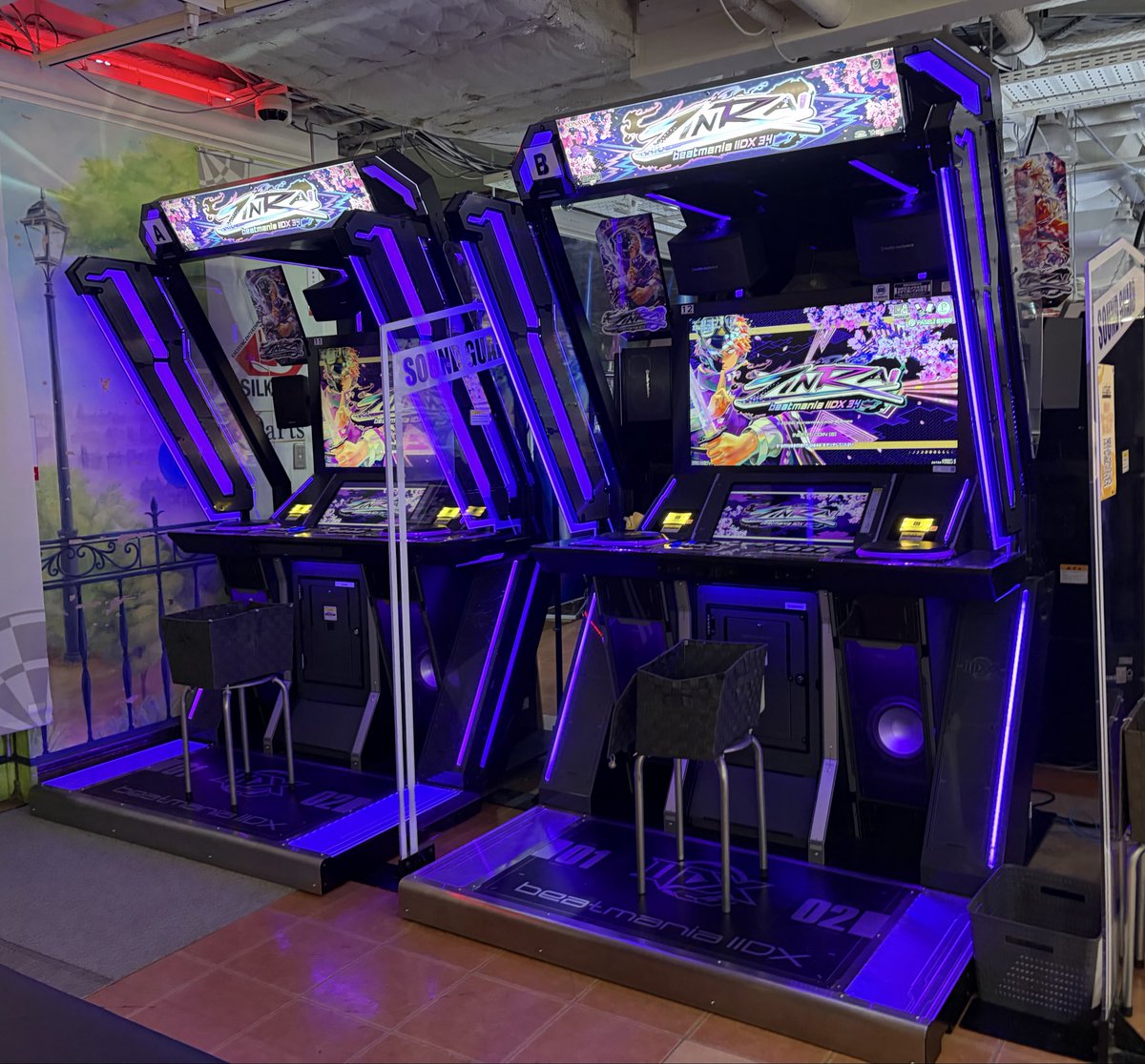 TORO3767's tweet photo. ZINRAIのロケテに来た
#IIDX https://t.co/cEYbl2EeMW