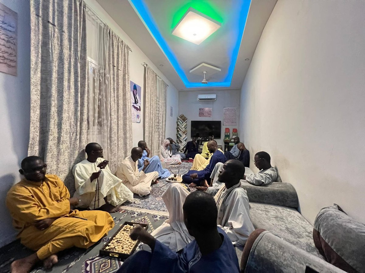 klkoutedki's tweet photo. Réunion Commission Scientifique Kourel Liguéyeul Kouted Ki 
Doon saytu ligeey bi ak mbooleem lu aju ci bisu 4 Safar bi ci wàllu Xam-Xam !!!
Jeudi, 24 Juin 2026 à Touba.

#10ansklk #raabihasafar #4safar #klk #touba #magal https://t.co/sJIz7BLstM