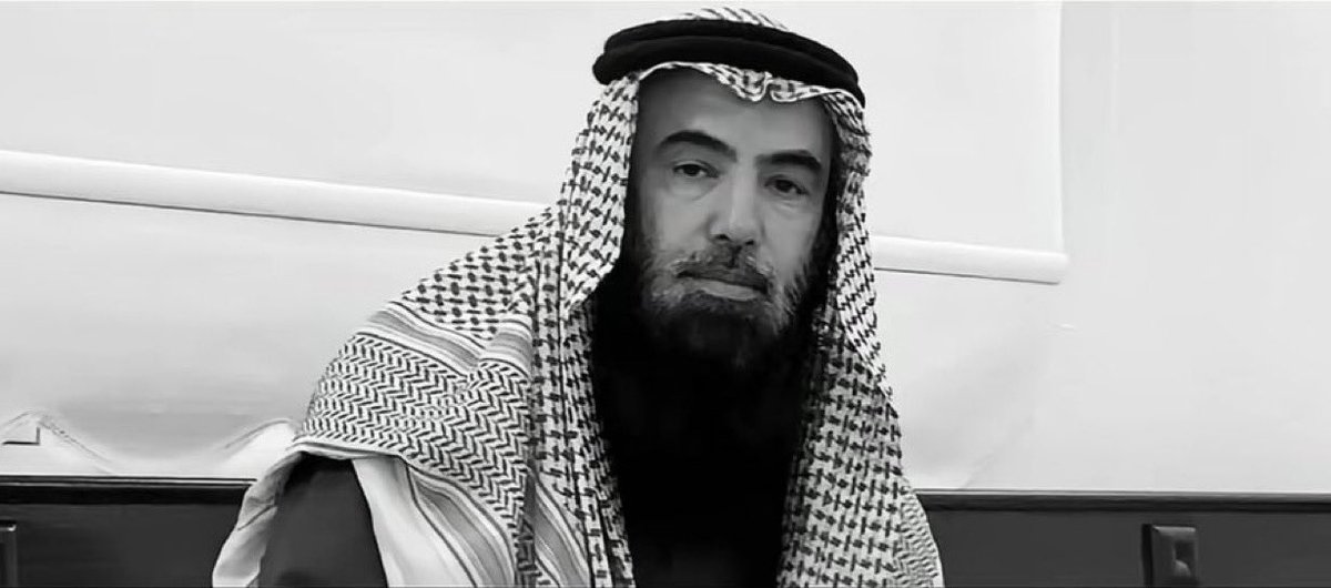 v80r_1's tweet photo. لا تفـرح انـك دجـت بيـن المحـاني
   لو ما تخون الذاكره ما تسللت

عشـان ماضيـك الجميـل وعشاني
حاول تشيل من الوفا ربع ماشلت

ماني على خبـرك . .  حبيبي تـراني
   حتى عن صغار الأماني تنازلت

               متعب التركي https://t.co/C1sEQJblTz