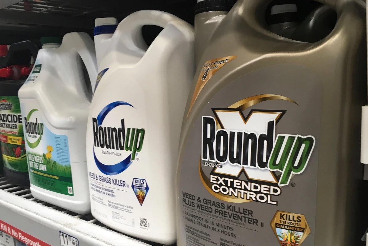 tribes_History2's tweet photo. Breaking News:
Supreme Court ruling blocks thousands of lawsuits against the maker of Roundup weedkiller.

@tribes_History2 https://t.co/QvhnOzPwNf