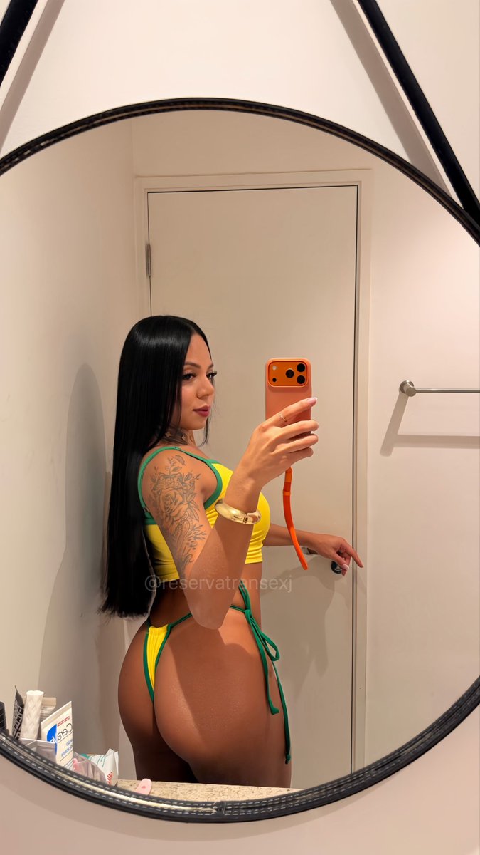 juliarosexxxx's tweet photo. Em clima de copa ���🇷

Qual você prefere amor .. 1 ou 2? 🍆🍑 https://t.co/d0cLU7o1Jj