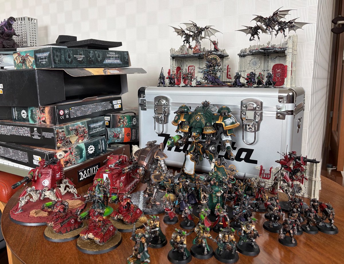 pomade_database's tweet photo. ひとまずwarhammerに入門して3ヶ月の成果。全部並べると結構圧巻だー
#ウォーハンマー初心者 https://t.co/hG21bM8eE6