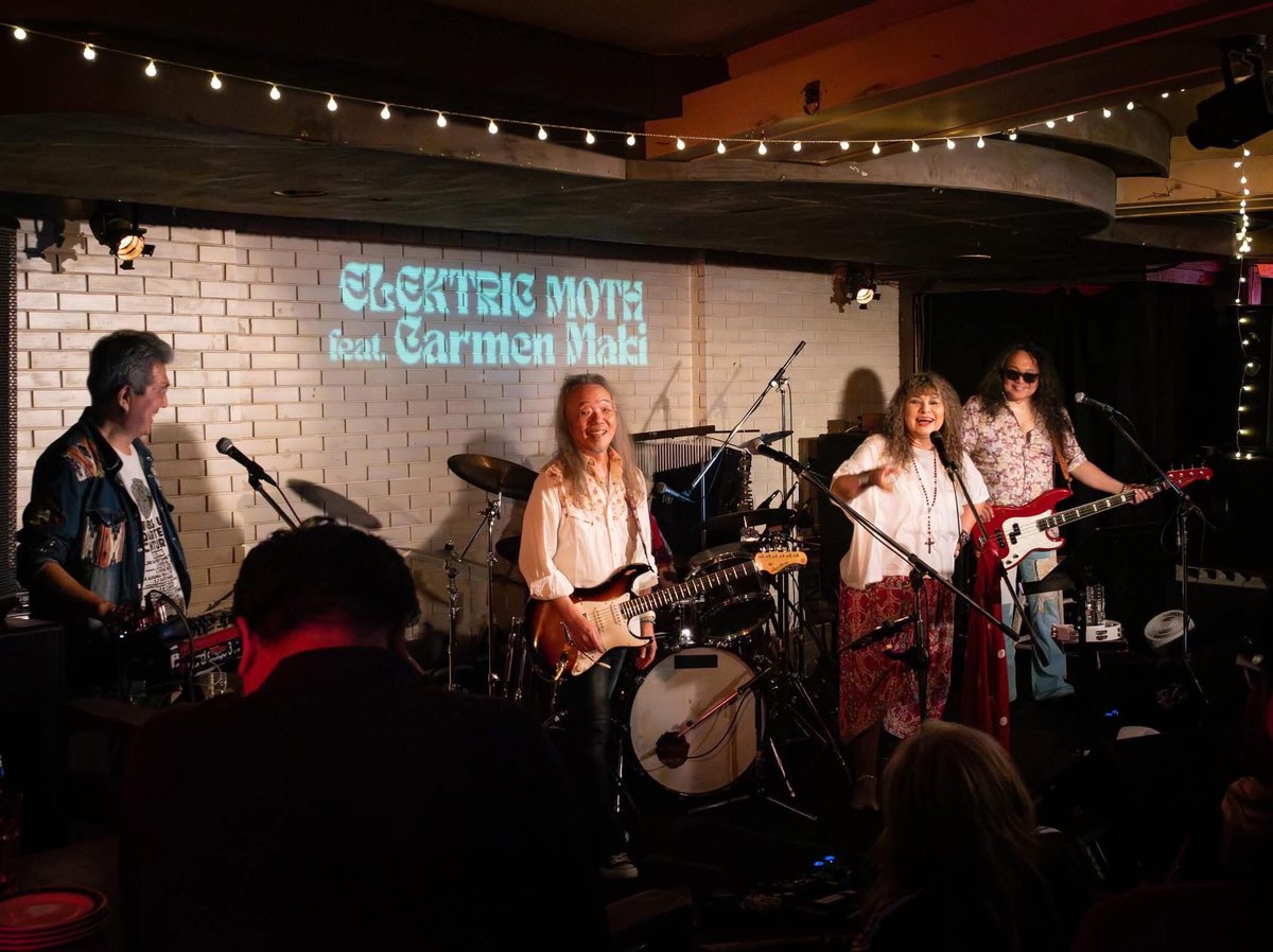 SpicyBeatPer's tweet photo. ELEKTRIC MOTH feat. Carmen Maki / 2026-06-24 Live At 横浜 Thumbs Up
　
Lily was gone with the Window Painのマキさんのロングトーン、鳥肌ものでした！
そして、新しいレパートリーで『カルメン・マキ&amp;ブルース・クリエイション』のUnderstandを。
難しい曲でしたが、上手く演奏できました！ https://t.co/ihSVFXtfZt