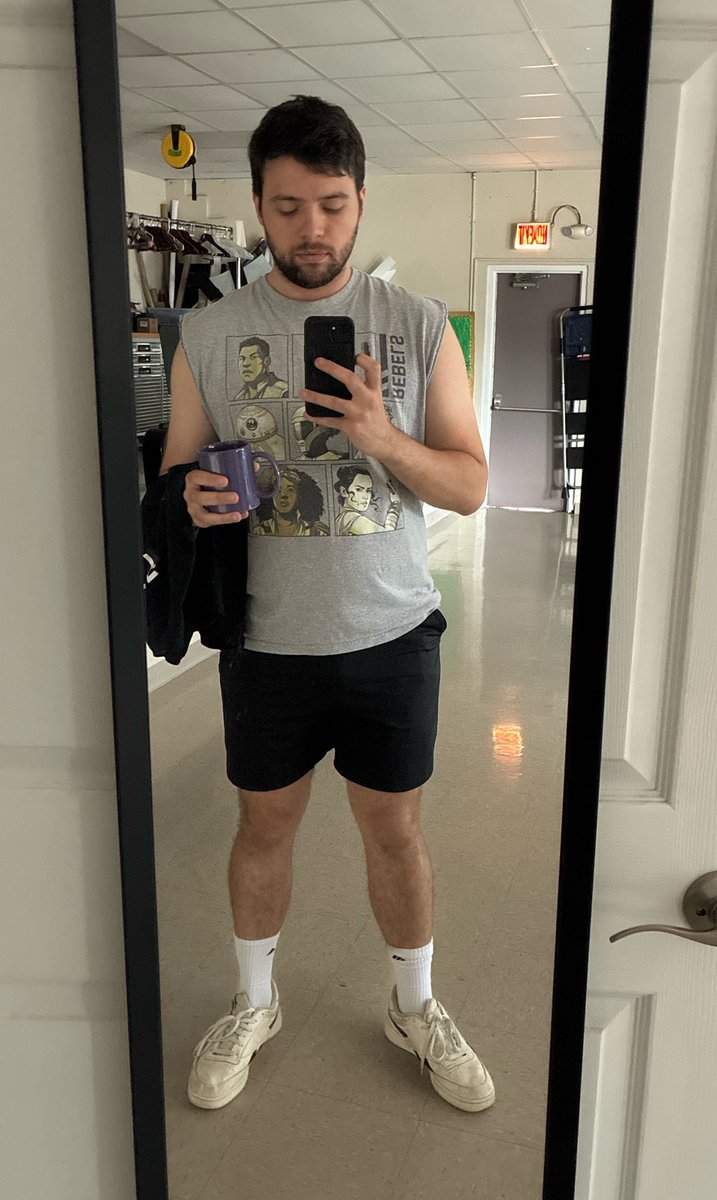 SoopHwoop's tweet photo. Gonna start wearing long white socks in a sexy way https://t.co/x8ZKitCdym