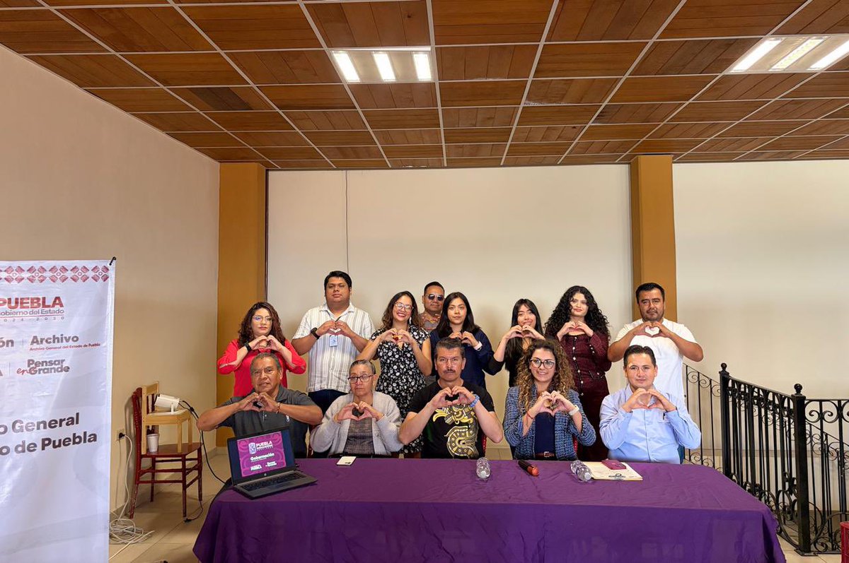 agepuebla's tweet photo. #PorAmorAPuebla | La historia de los municipios se protege con conocimiento.📂

Para fortalecer las prácticas archivísticas, el #AGEP impartió la capacitación “Gestión Documental para la Memoria Municipal” a los servidores públicos que integran la Microrregión 30-Acatzingo. https://t.co/sHJ1amqIlH