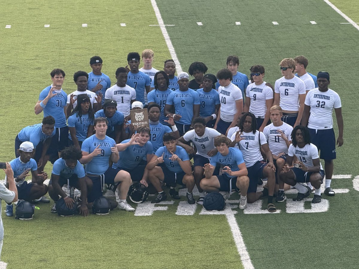 ZacharyLaws19's tweet photo. 🏆 7v7 Champions!!!!

Great team win today. Finished the tournament on top and made the most of my opportunities with a few big catches. Thankful for every opportunity. Appreciate my teammates for trusting me and making it happen.

The work doesn’t stop! 💪🏽💪🏽💪🏽💪🏽 @Stan1HoustonAlt @HallTechSports1 @RunningRoute @ScoutFball @AL7AFootball @Alabama_Varsity @EHS__Football @EHSFballRecruit @PrepRedzoneAL @MacVisionx