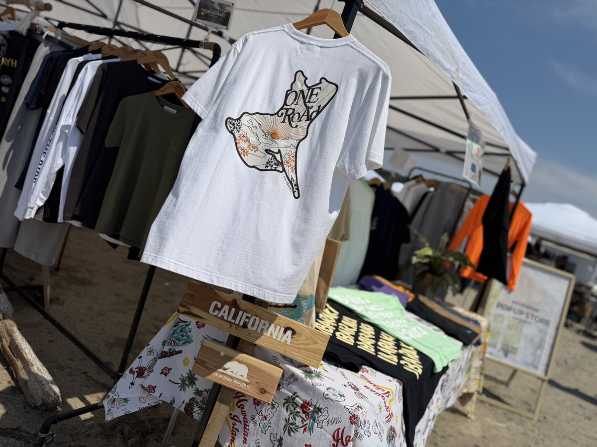 AYH2019's tweet photo. 雨でしっとり
湿気でペトペト
そんな日は、気分爽やかに明るい洋服がおすすめ🌈🌈🌈

今日も元気に素敵な1日を🥰🥰🥰 https://t.co/Zxlei3x1ft