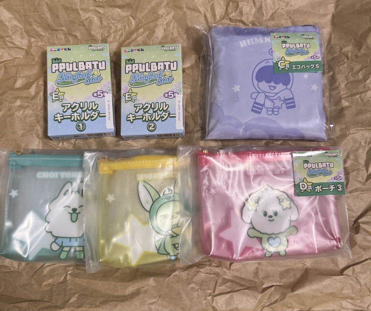tonpy63's tweet photo. txt交換
譲　1.2枚目
求　ダゴニャンアクリルバッジ
　　(3枚目♥️)、ダゴニャンエコバッグ、　　　　　　　　その他ダゴニャン

異種交換⭕️
n:1⭕️

郵送交換希望です🙇🏻‍♀️
ご検討よろしくお願いします🙇🏻‍♀️🙇🏻‍♀️ https://t.co/87P6aqIq62