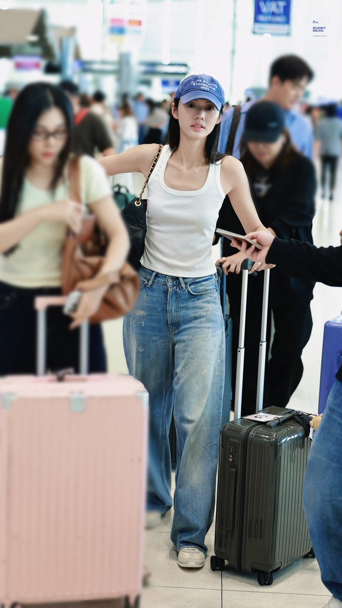 BunnyBear1819's tweet photo. 260626

BKK✈️
🐨

#ลูกหมีซอนญ่า #LMSY 
#LMlookmhee #SonyaSaranphat https://t.co/H2QsmoIXIk