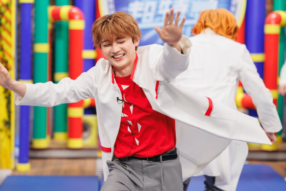 oricon's tweet photo. ジェジュン、初共演・超特急と“〇〇相撲” 
シューヤが思わずハグする珍事も❓️

夢中になる彼を予想外のハプニングが襲う…
https://t.co/KfEV0GNaB3

スタッフをも巻き込み罰ゲームの反撃💥
「早口言葉リレー」Hulu特別版配信 https://t.co/cvGyCaIjSR
