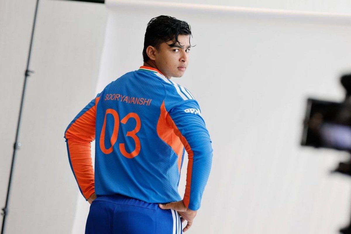 Subhamk61207775's tweet photo. VAIBHAV SOORYAVANSHI IN THE TEAM INDIA'S JERSEY. 🇮🇳⭐

- The Star is coming to create history! https://t.co/jFH1PLB6LG