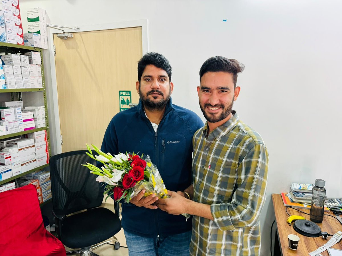 NirmalM0032's tweet photo. राजस्थान युवा कांग्रेस के प्रदेश महासचिव बड़े भाई शैलेन्द्र मीणा को जन्मदिन की हार्दिक बधाई एवं शुभकामनाएँ ! 🎂💐 @sonupaota @MukeshBhakar_ https://t.co/pyd5x04L3f