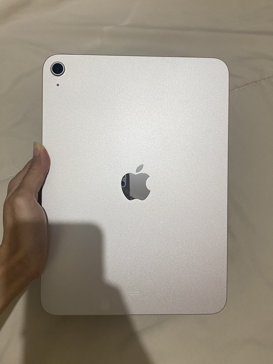 lilydohoneey's tweet photo. Haloo aku mau wts ipad 11 128GB Wi-Fi only, pemakaian 6 bulan msh mulusss no minus + garansi apple sampe Des’26. Open di harga 6,3jt negotiable.

aku dom Tanjungpinang, tp klo kejauhan bisa aku titipin ke temenku yg mau ke Sby🥹

#zonauang #wts #ipad11 https://t.co/0ZivA3H89F