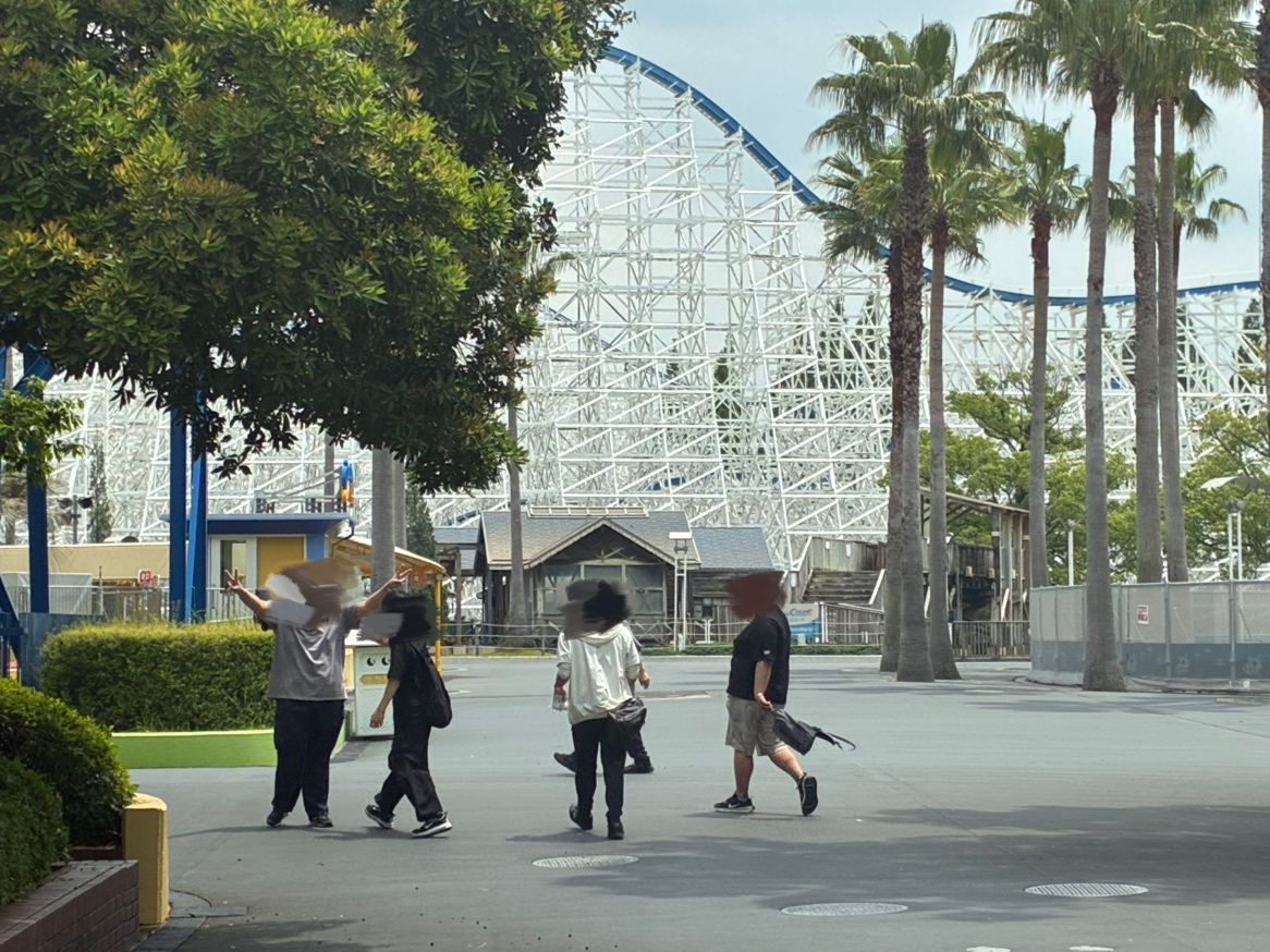 soronkan's tweet photo. この前　ナガシマスパーランド行ってきました🎢
みんなそれぞれの楽しみ方で　いい思い出が作れました
ご協力いただきました皆様　ありがとうございました✨
＃想論館学園　＃通信制高校　＃ナガシマ https://t.co/abU8QEmlSl