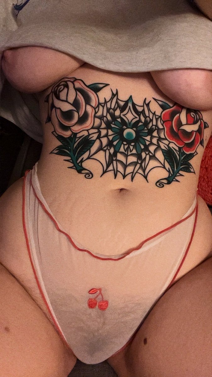caligal53's tweet photo. bush through the panties is just really powerful imo https://t.co/GJqfqZroTn