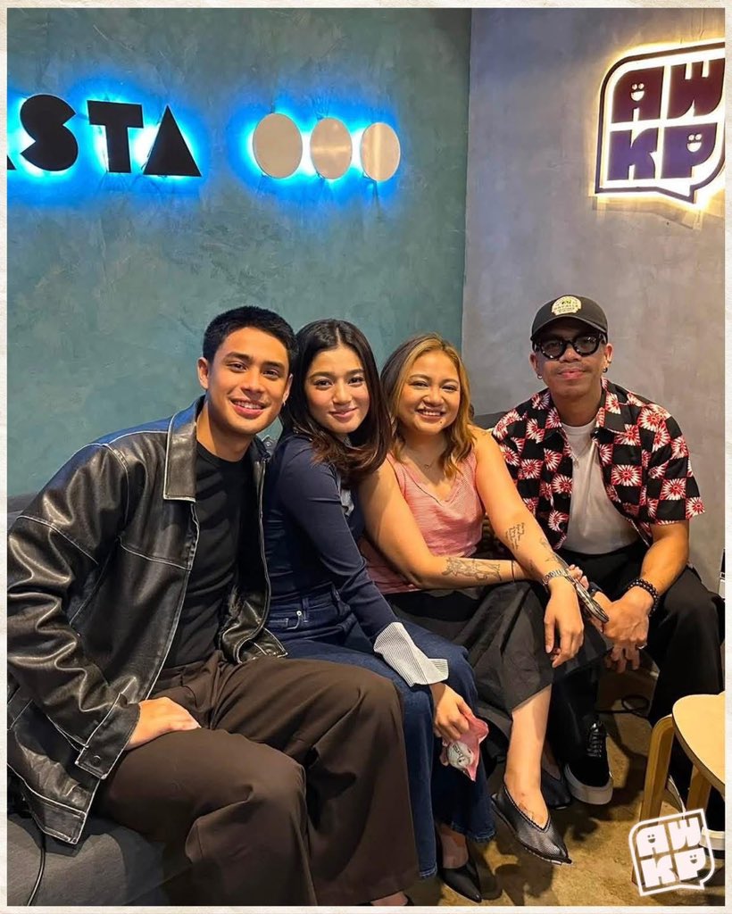 donbellejournal's tweet photo. Kasya naman pala bakit hindi niyo pa pinagtabi? 🤣 https://t.co/u9GNZpPE5v