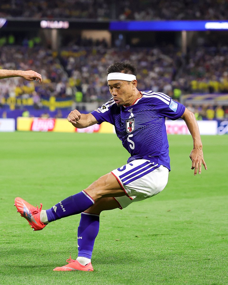 brfootball's tweet photo. 2010
2014
2018
2022
2026

Yūto Nagatomo made history as the first Asian player to play in 𝐟𝐢𝐯𝐞 World Cups after coming on during Japan’s draw vs. Sweden 🖐️ https://t.co/A2tabOvQKD