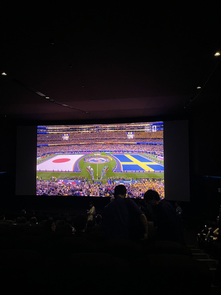 jinetetom's tweet photo. 🇯🇵vs🇸🇪
映画館でパブリックビューイングでした⚽️

大然のシュート最高でした✨✨

次はブラジルかぁ〜🇧🇷

これから仕事に行きます💼 https://t.co/Gub7G6YWwP