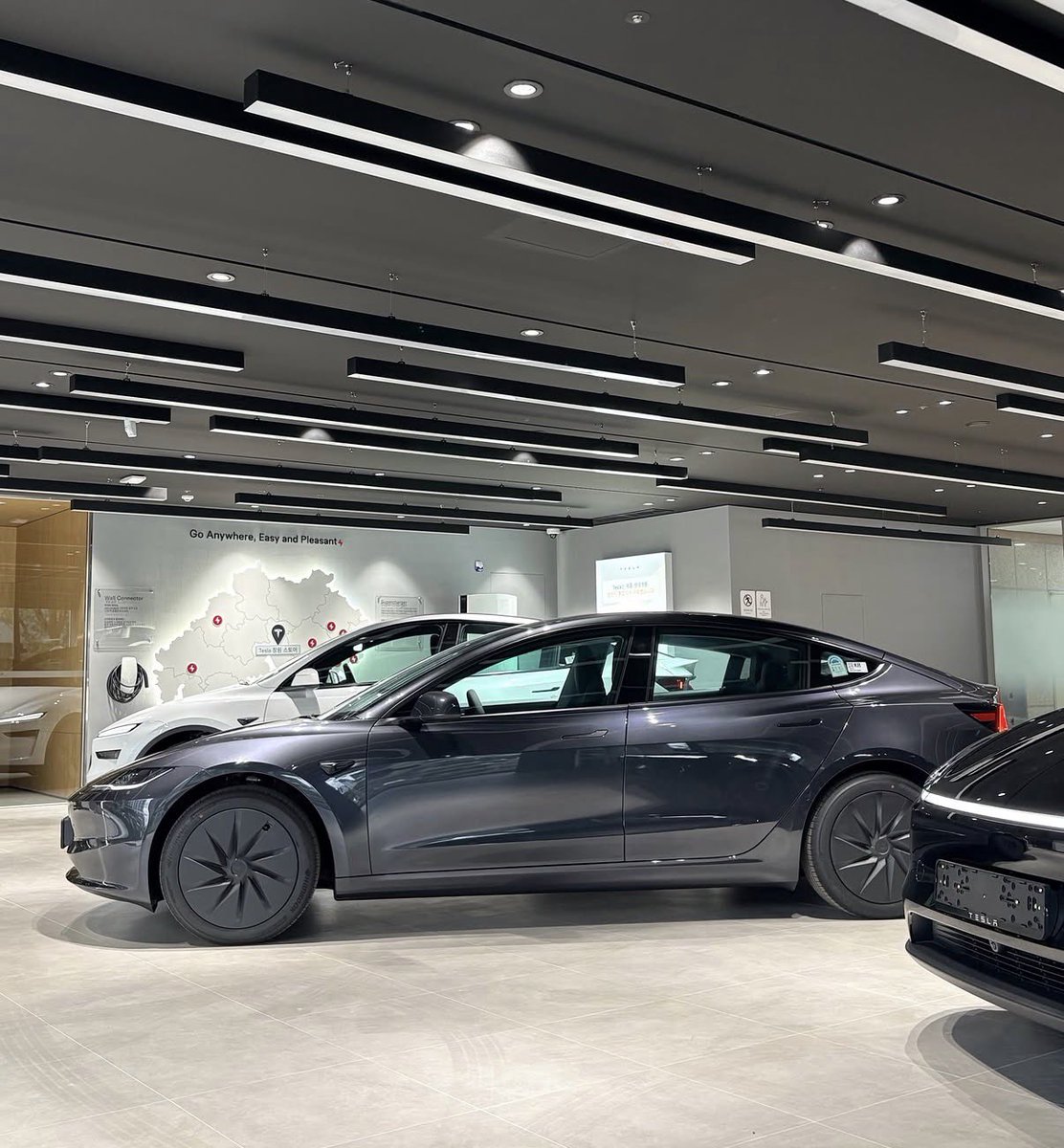 Tslachan's tweet photo. NEWS: Tesla has officially opened its 11th Changwon Store in Korea! 🇰🇷 https://t.co/58gVOJ1b7s