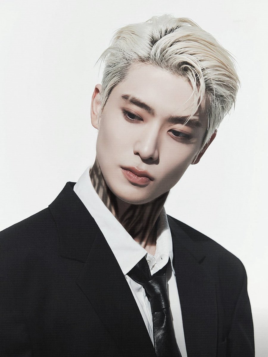 sermorte's tweet photo. Vēlrian as Jaehyun. https://t.co/DczuLwV4W5