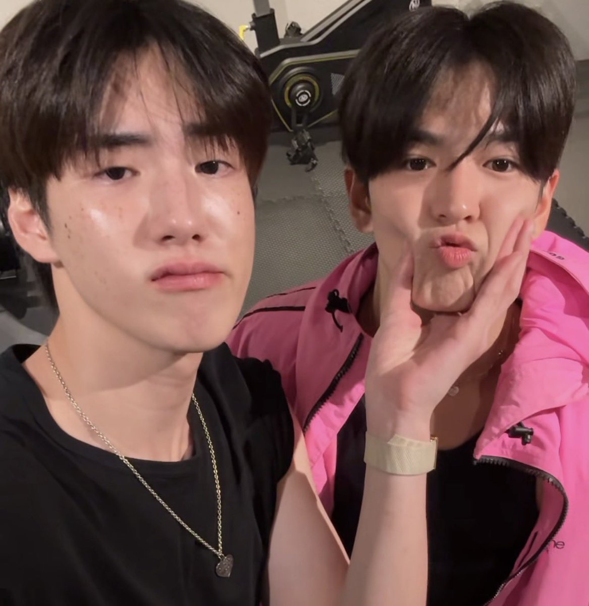 mb9300_mt's tweet photo. แล้วของฮีน่ารักซะด้วย จะไม่หวงได้ไง https://t.co/860bcwV71a