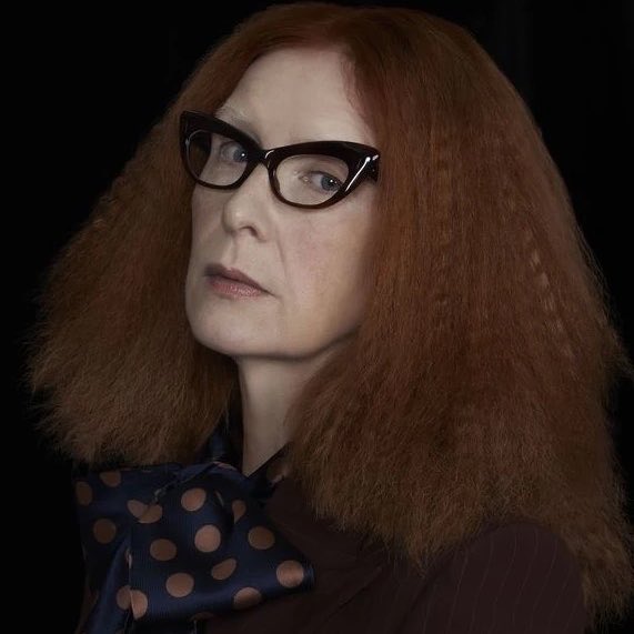 updatecultura's tweet photo. BALENCIAGA! Frances Conroy vai RETORNAR como Myrtle Snow na 13ª temporada de “American Horror Story”. https://t.co/HONp8xTN6o