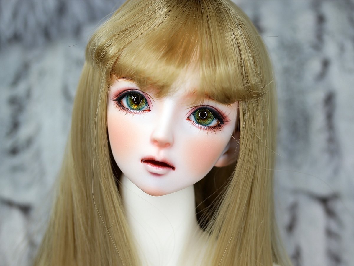 ssgm82's tweet photo. 【メイクログ】
Angell Studio KANA
他社フェア肌の子でしたが、ホワイト肌の子として可愛がりたいということでしっかりめに黄変カバーを施しました!
少し色差は出るものの、主観ではボークスホワイトと合わせても大きな違和感は無いかなと思います。
↓ヘッドのみ画像
#asdoll
#おもちメイク https://t.co/Yya1JBt1sS