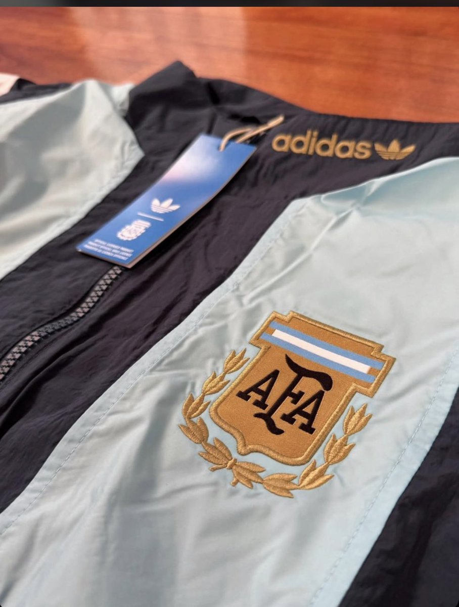 toqii1's tweet photo. #afa #seleccion #argentina #messi https://t.co/Af1WNjEfI2