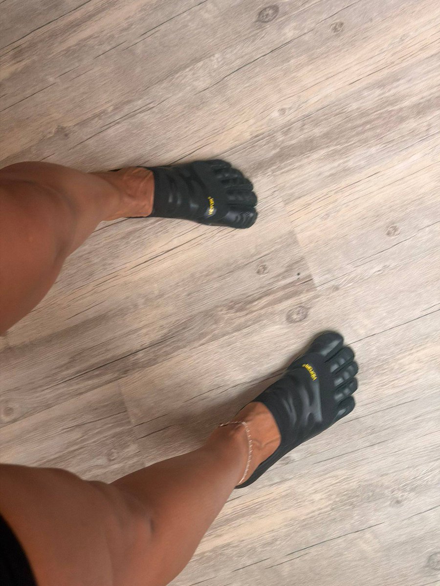 MonetSpicy's tweet photo. Feet play...Ask for menu 💦🍫
https://t.co/C7i2391ELT 

#indianapolis #naptown #317indy #hookup #Evansville https://t.co/SYvDWg9SKL