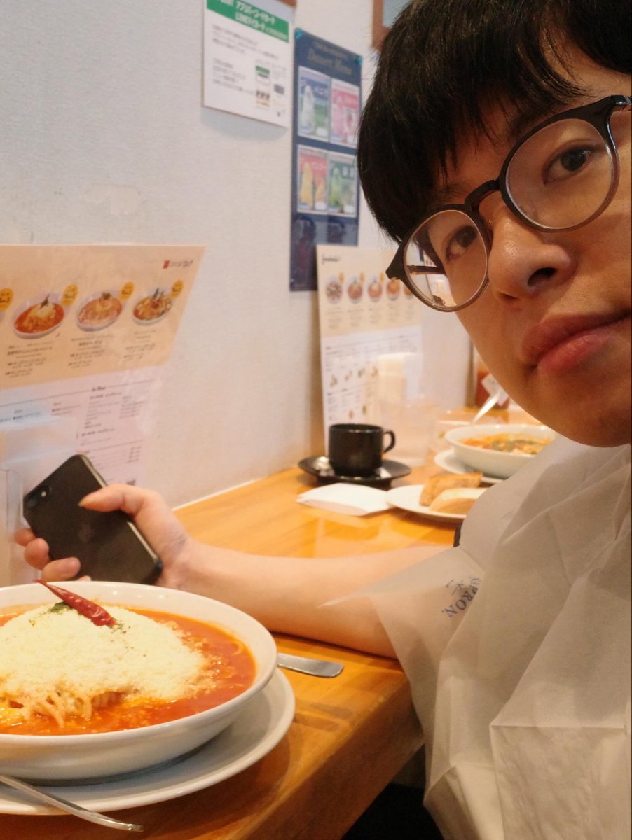 koh_staff's tweet photo. 高崎でのオフショット
①「ふりーたいむ」さんにて
②昨年に引き続き「はらっぱ」さんにて
③終演後新幹線のホームでインスタライブをする五十嵐

#五十嵐紅
#イガグルメ https://t.co/QyWPxszotz