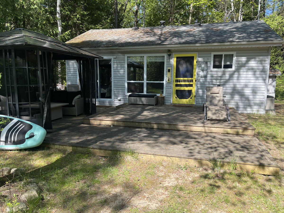 scottnet2's tweet photo. I get the keys to my cottage tomorrow 🙂 https://t.co/SRyzrHJeEj