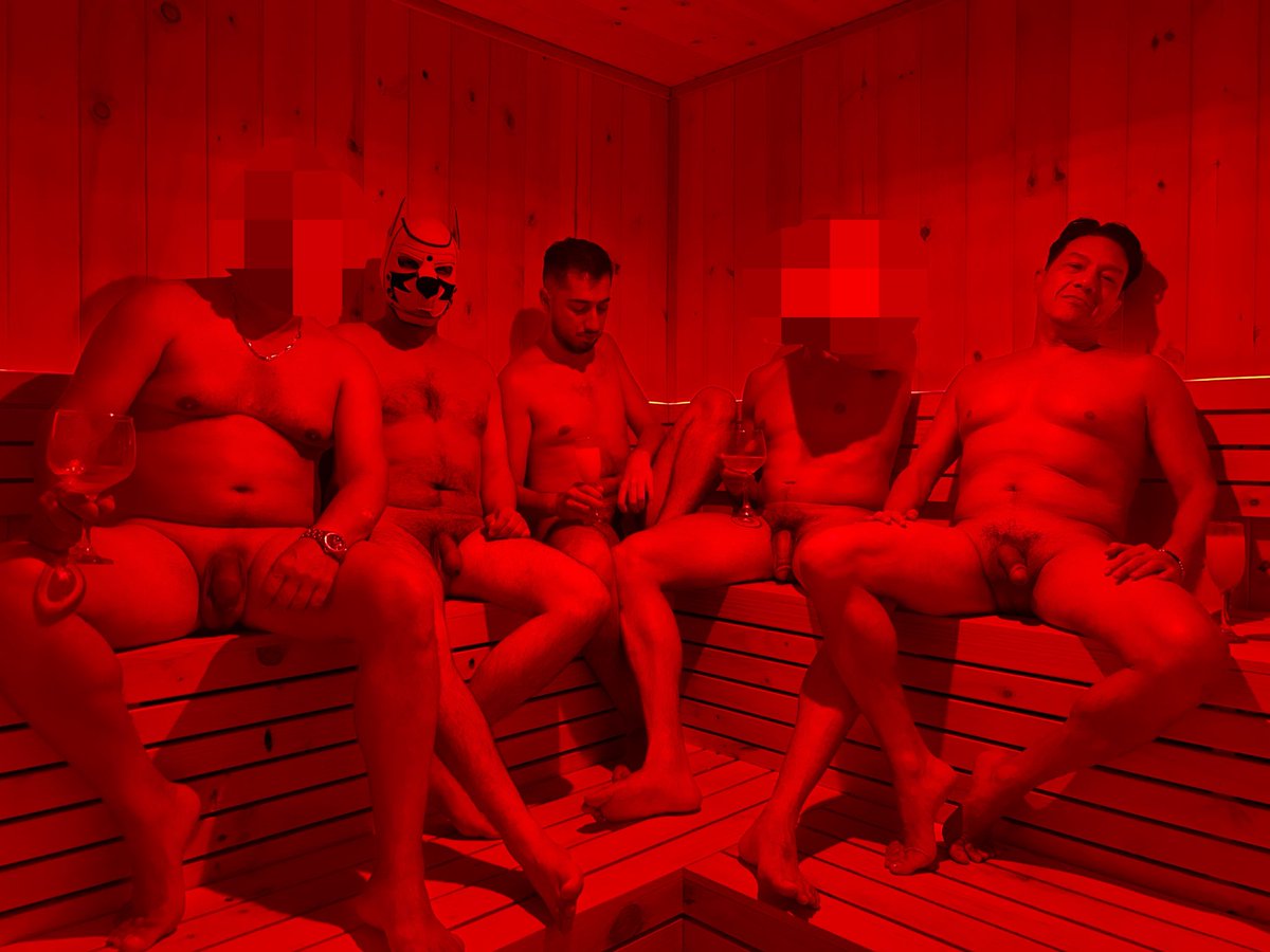 tantrabogotagay's tweet photo. Nuestra gran inauguración de sauna con nuestros amigos de la casa @CapFeetsBoy @OrgulloLGBT @OnixPup https://t.co/GP3aNnH8VD
