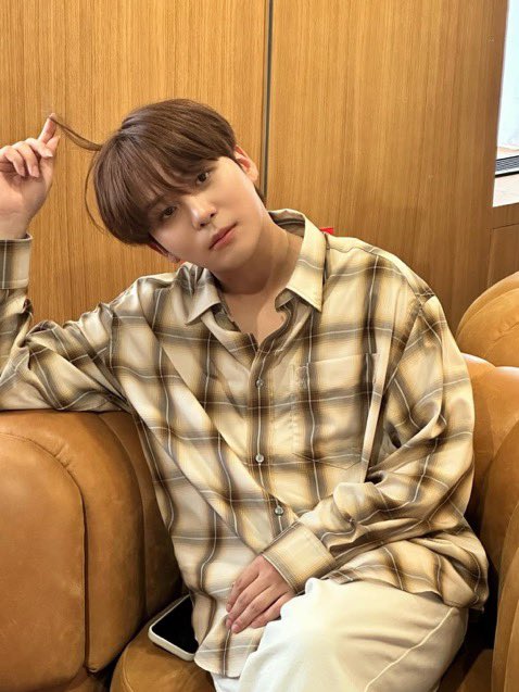 Marx_1117's tweet photo. Mmm jongsang wearing matching shirts…..I know what they are https://t.co/DGSIpM034l