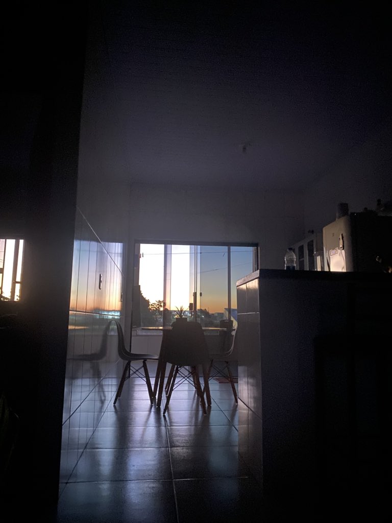 cayke00's tweet photo. Eu amo o entardecer no centro oeste do país #GO https://t.co/TOjvWZXRGH
