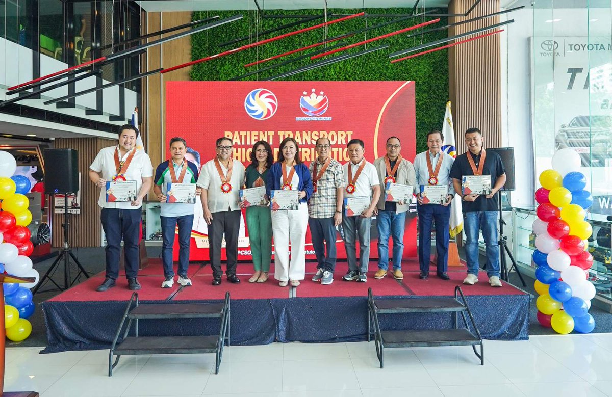 InqPOP's tweet photo. PCSO expands medical transport support for Visayas communities through Cebu turnover

#BrandRoom https://t.co/RWWFf7io74