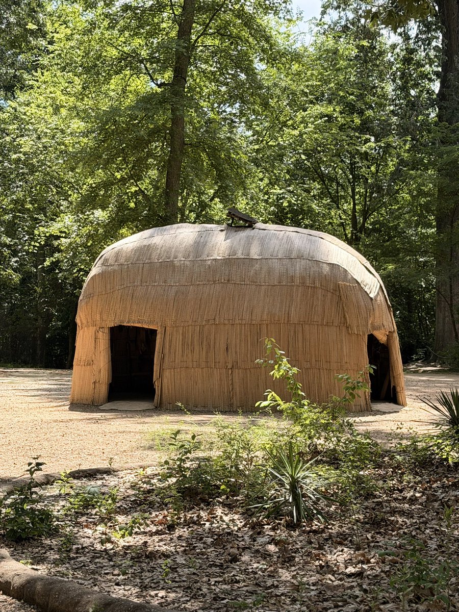 Kendra_Doolin5's tweet photo. Loved exploring the Powhatan way of life at Jamestown Settlement! I can’t wait to share what I learned about their traditions and culture with my students and allow them to create their very own longhouses! @KEDCGrants @passport2lead @usedgov @jyfmuseums https://t.co/nQfRKDBwme
