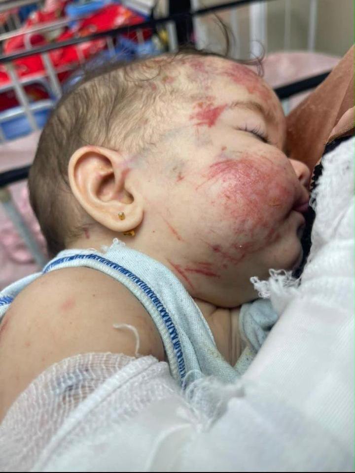 AmilcarMendez's tweet photo. Esta bebe está en el Hospital Pérez Carreño. Nadie sabe aún su nombre, ni dónde está su familia. Si la reconoces, escribe o comparte.  📞 0414 276-6861 📷 Hospital Pérez Carreño, Caracas https://t.co/pbakPl7qKn