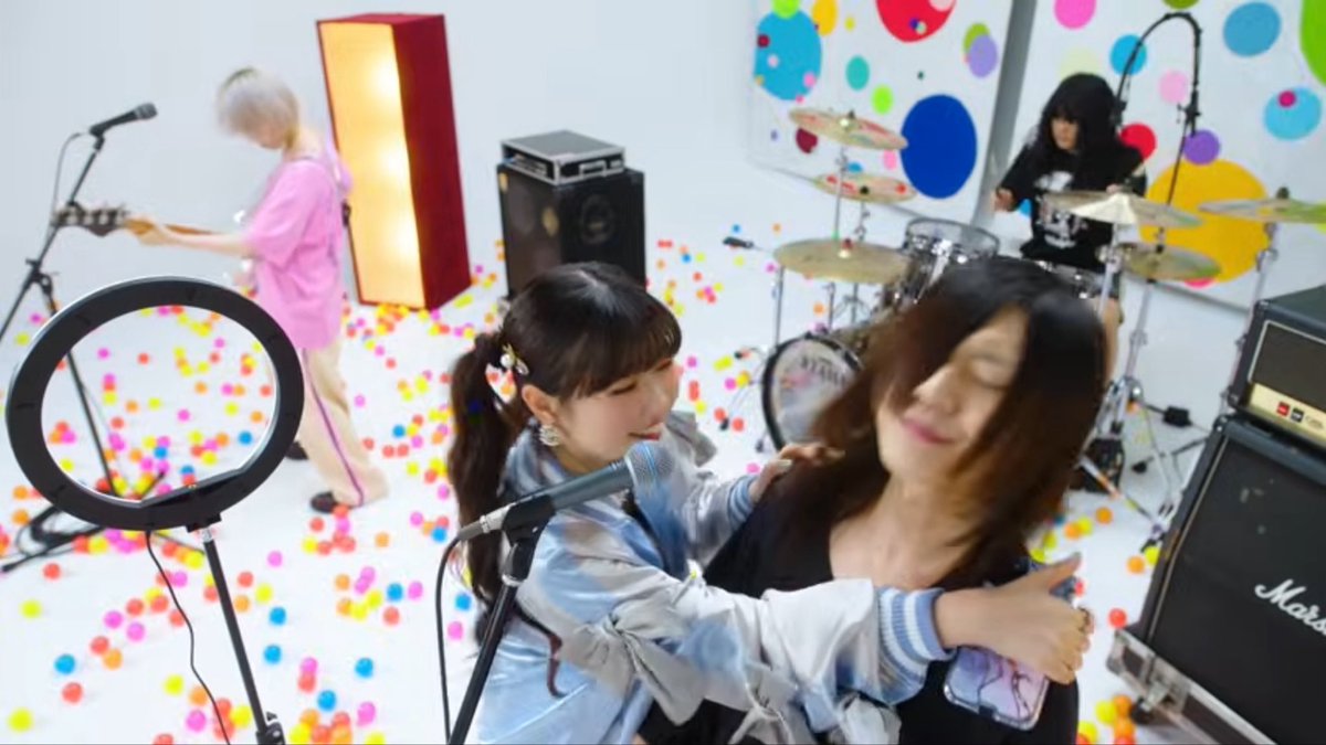 ussmg_BAND's tweet photo. かわいいかわいいおひなさまに振り回される3人が見てて楽しい最高のMV( ᴗ̀ ̫ᴗ́ )👍🏻✨ https://t.co/dk4fdavDfy