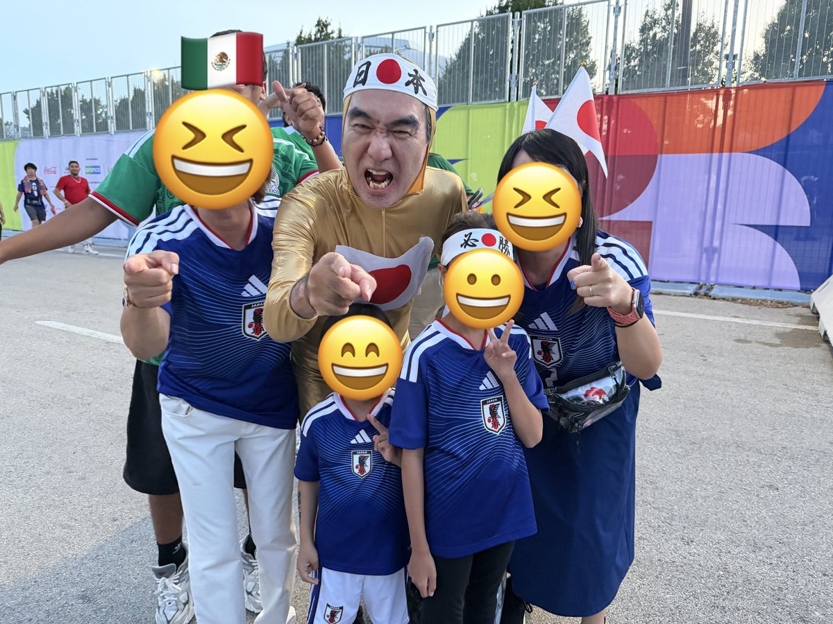 tomopy0621's tweet photo. 帰りにエガちゃんに遭遇！快く写真対応してくれて、あたおか感激🥹 https://t.co/vIWpS4EnpG