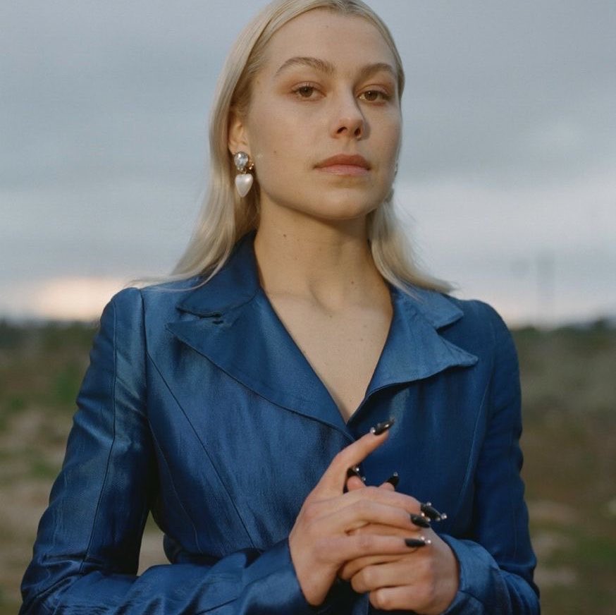 ceredemonials's tweet photo. 🆘 🚨 RUMOR ALERT

This is for the medieval girls:

Insider suggests that, apparently, Florence Welch worked with Phoebe Bridgers on one of the upcoming tracks of her new album “Lost Weekend”, expected on August 14.

The track was described as “hypnotic” 👀 https://t.co/D5lzYyg1VR